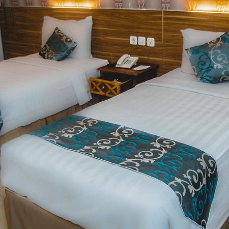 Grand Amira Hotel Solo, Azana Hotels Collection Luaran gambar
