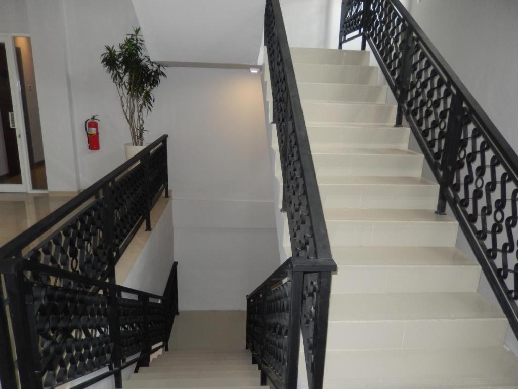 Grand Amira Hotel Solo, Azana Hotels Collection Luaran gambar