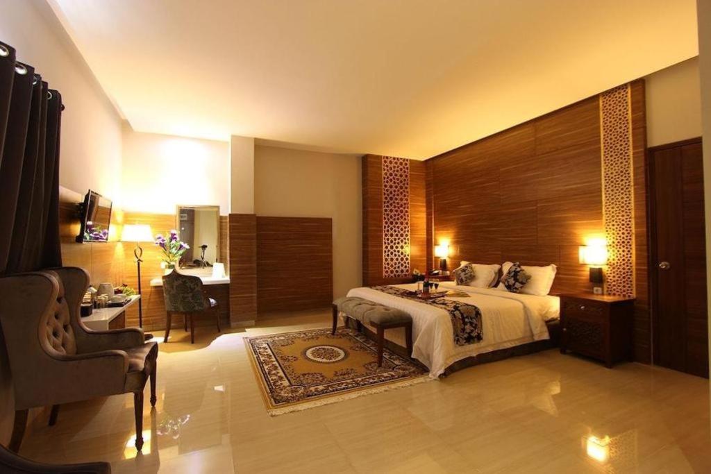 Grand Amira Hotel Solo, Azana Hotels Collection Luaran gambar