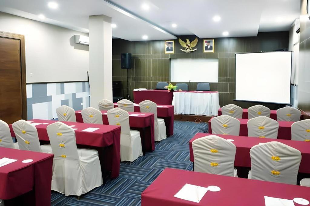 Grand Amira Hotel Solo, Azana Hotels Collection Luaran gambar