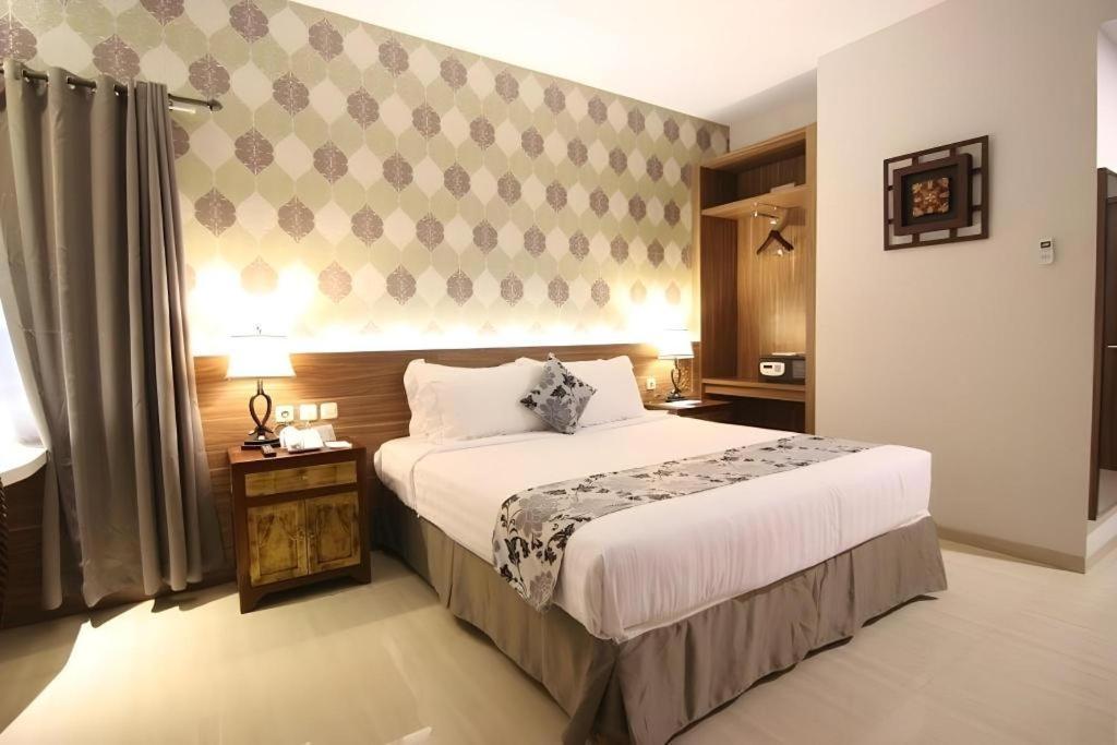 Grand Amira Hotel Solo, Azana Hotels Collection Luaran gambar