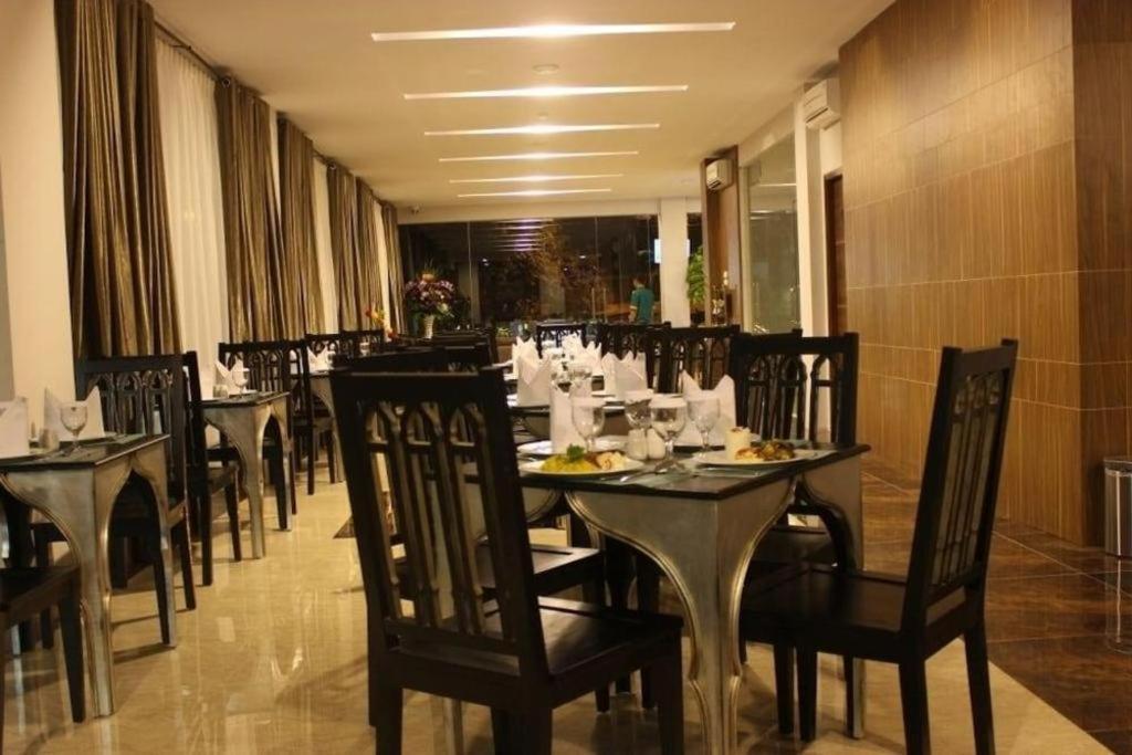 Grand Amira Hotel Solo, Azana Hotels Collection Luaran gambar