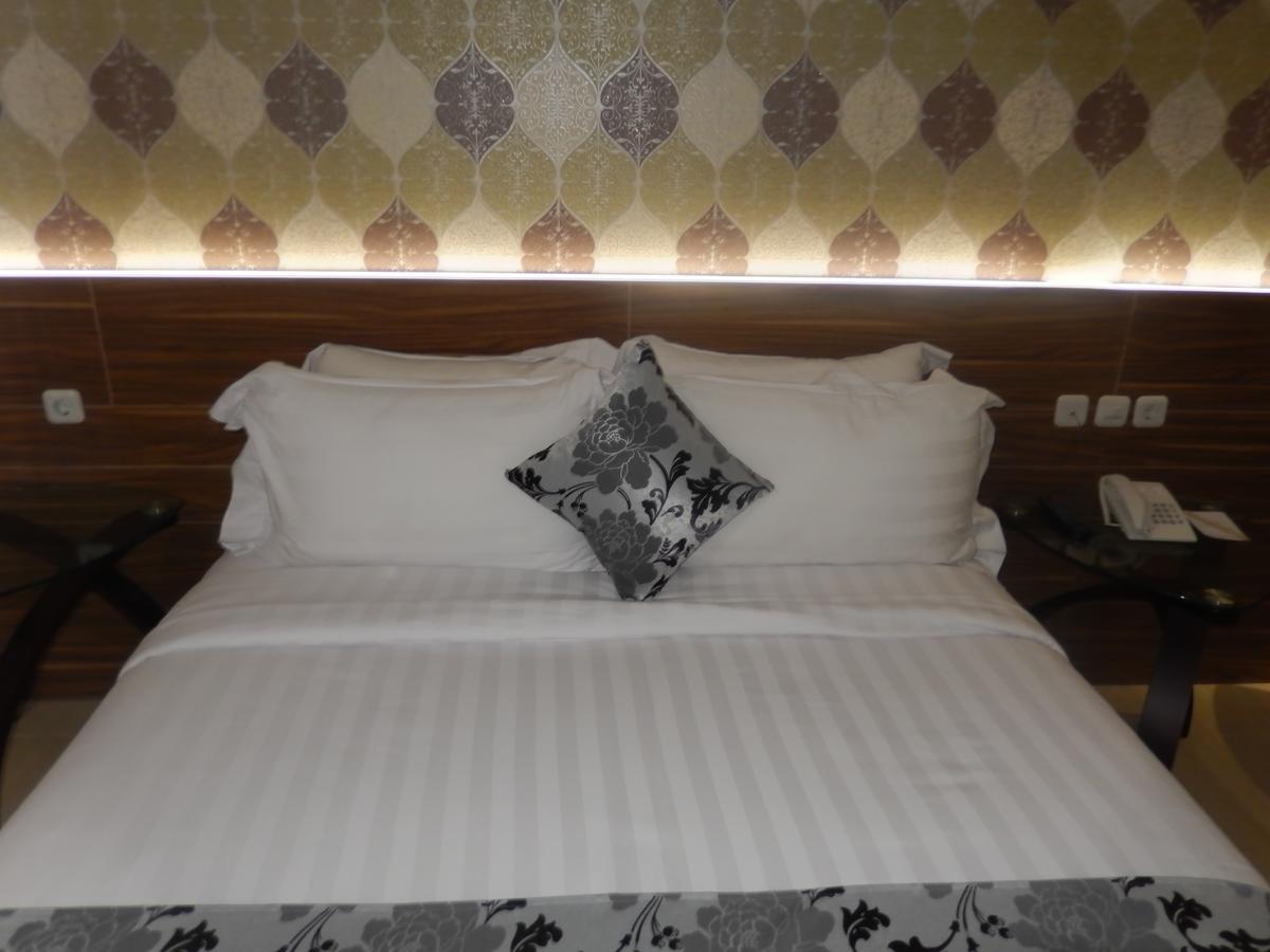 Grand Amira Hotel Solo, Azana Hotels Collection Luaran gambar