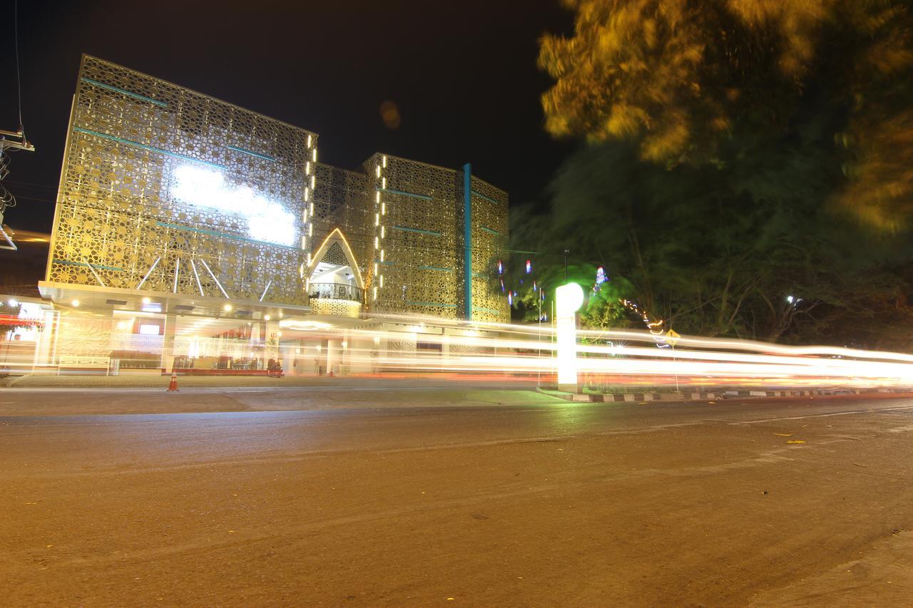 Grand Amira Hotel Solo, Azana Hotels Collection Luaran gambar